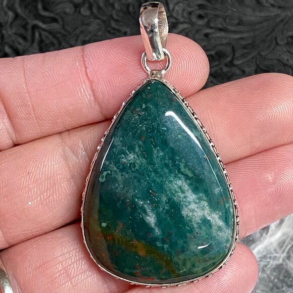 Heliotrope Bloodstone Pendant Stone Crystal Jewelry - Picture 1 of 8